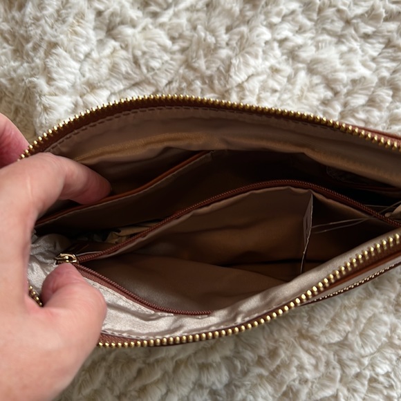 Danier leather wrist bag - Picture 4 of 6